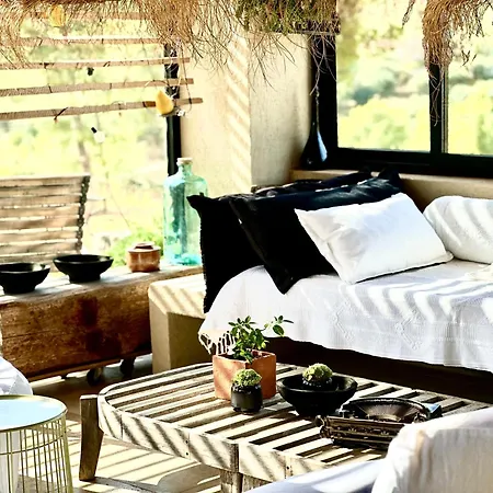 Simple Guest house *